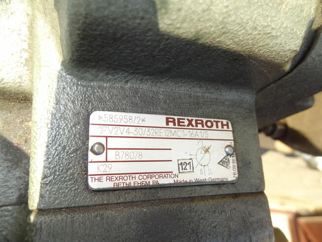 Pompa REXROTH 1PV2V4-30/32 pompa IMO C3EBC-143 hydraulika