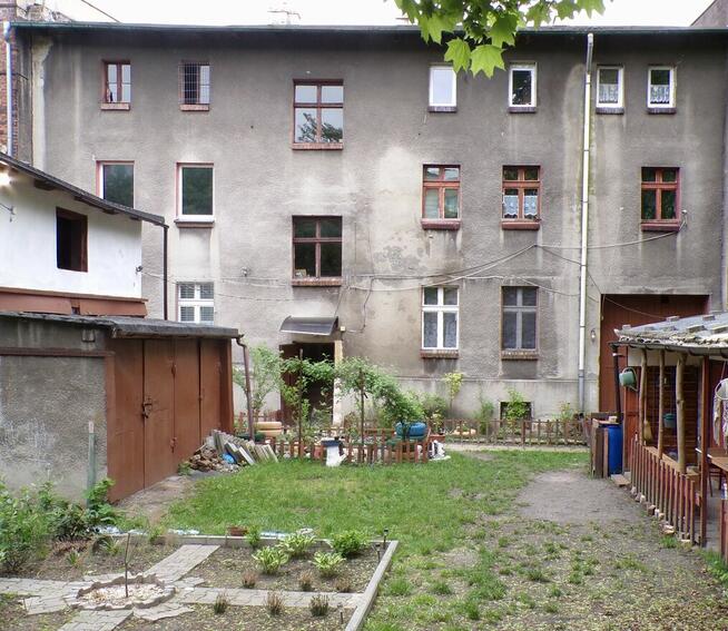 Sprzedam kmienicę z 6-ma mieszkaniami w Bytomiu