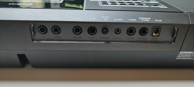 Casio CT - X5000 keyboard