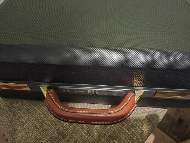 Neseser Samsonite ABS stan bardzo dobry 3 zamknięcia,