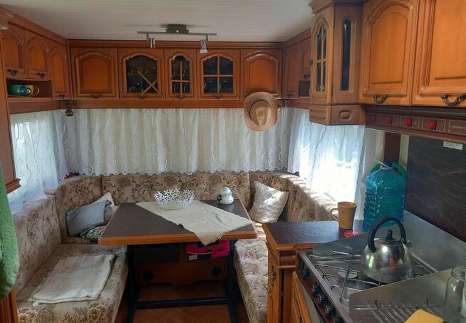 PRZYCZEPA KEMPINGOWA