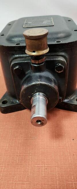 zabytkowe tachometryczne magneto, model 44