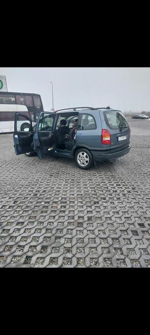 Opel Zafira A 1.8 b gaz 1999