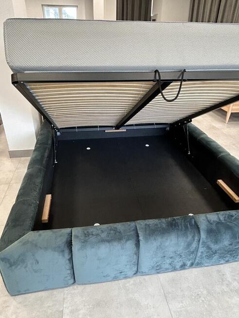 Łóżko tapicerowane 160x200cm z pojemnikiem