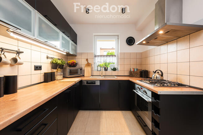 Wyjątkowym, zadbany dom z pięknym ogrodem