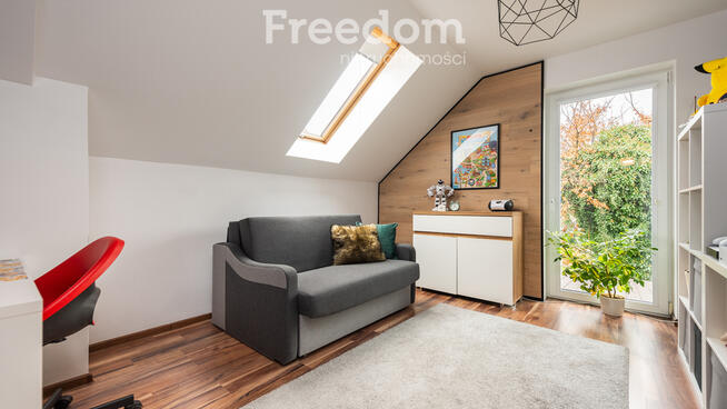 Wyjątkowym, zadbany dom z pięknym ogrodem