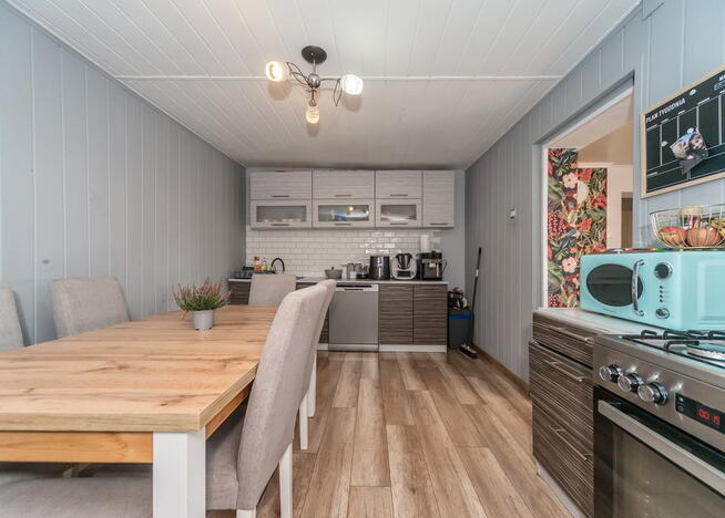 Działka z dwoma domami 680 m n.p.m