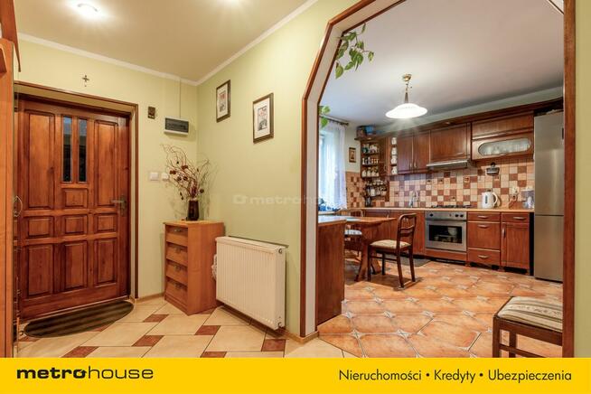 Wygodny dom położony w malowniczej, cichej okolicy