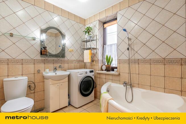 Wygodny dom położony w malowniczej, cichej okolicy