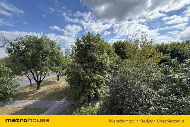 2 pokoje z loggią i kuchnią z widokiem na zieleń!