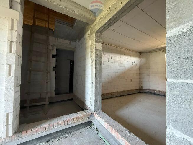 Dom z dużą działką na sprzedaż w Charzynie