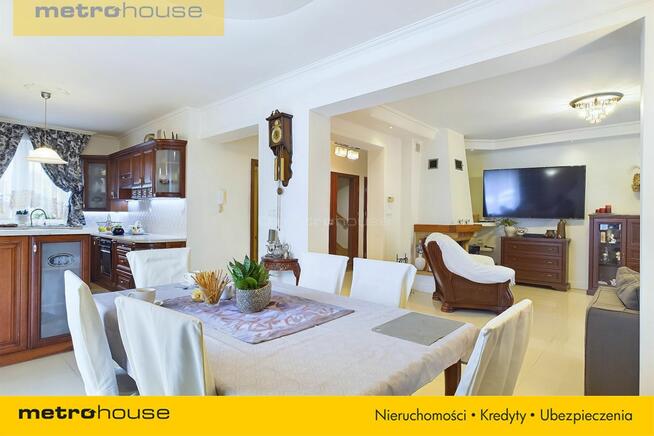 Rodzinny dom z garażem i ogrodem, Kobyłka