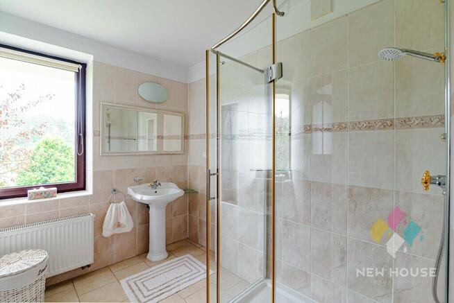 Dom na wzniesieniu z tarasem, działka 5882 m2