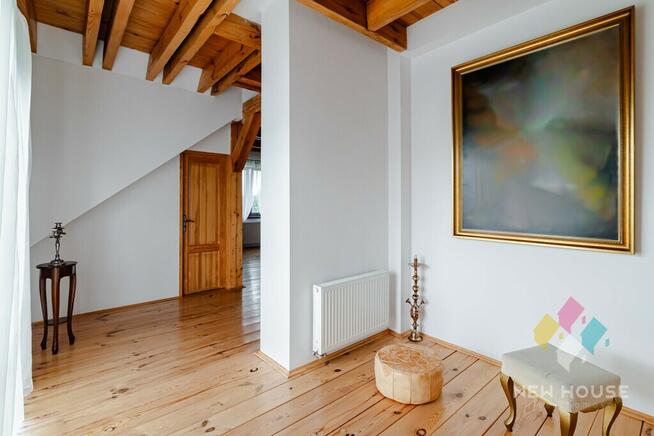 Dom na wzniesieniu z tarasem, działka 5882 m2