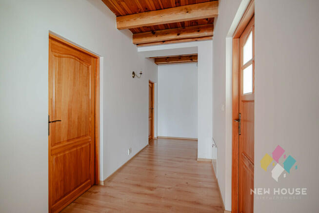 Dom na wzniesieniu z tarasem, działka 5882 m2