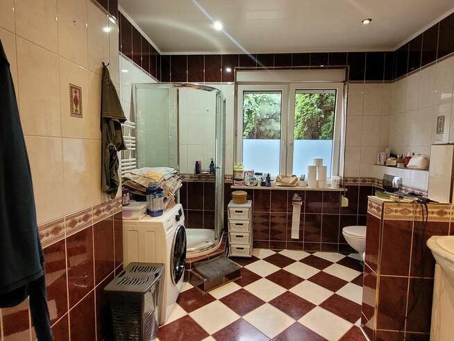 Na sprzedaż dom wolnostojący z ogrodem, dużą działką