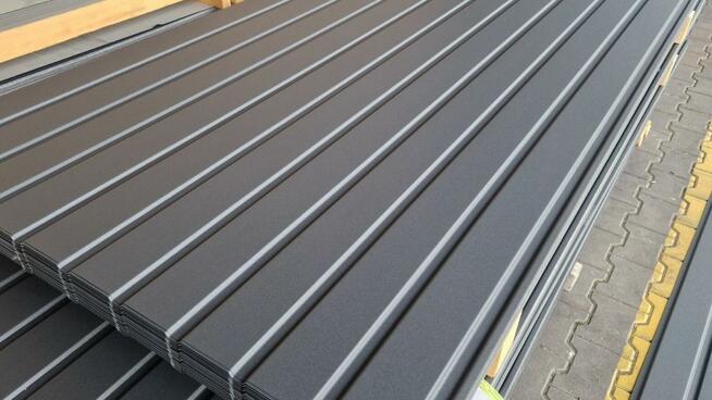 Blacha trapezowa T-7 na podbitkę, ściany - grafit RAL 7016M