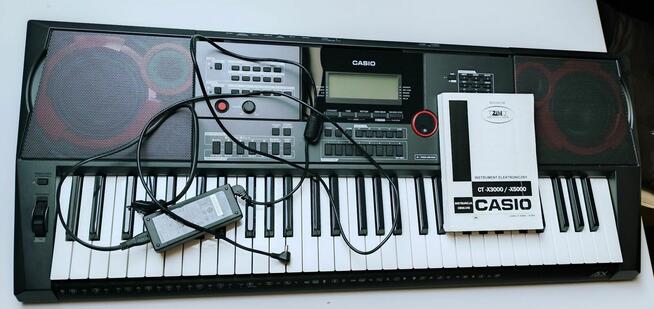Casio CT - X5000 keyboard