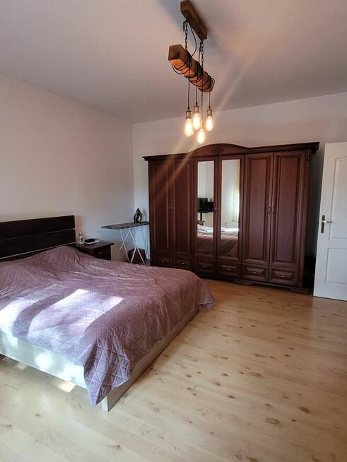 Na sprzedaż dom wolnostojący z ogrodem, dużą działką