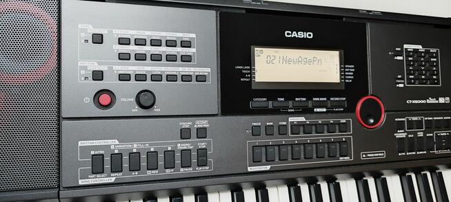 Casio CT - X5000 keyboard