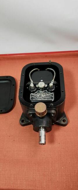 zabytkowe tachometryczne magneto, model 44