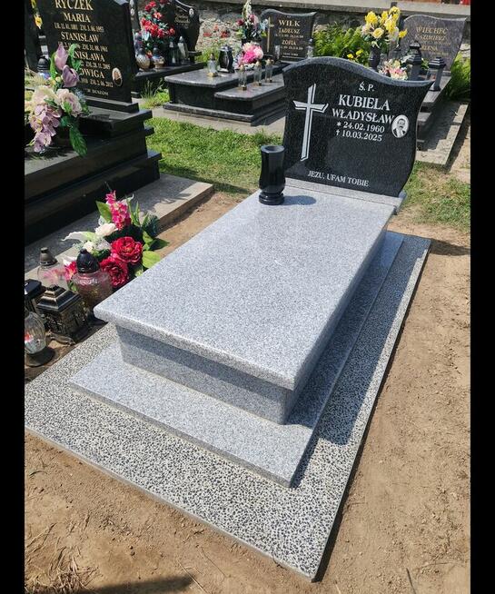 Nagrobek granitowy od 4500 zł śląsk i okolice