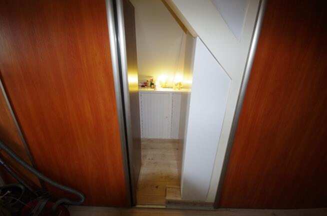 Dom w cichej okolicy – Janice