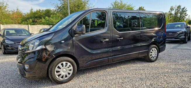 Opel Vivaro Do Przewozu Osób Niepełnosprawnych