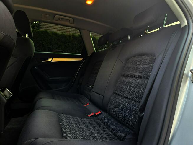 Audi A4 B8 Kombi 2.0TDI 143KM 2010r, Navi, Grzane Fotele, Manual