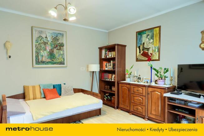 Dom z działką na Złotnie-800 m² zieleni i spokoju!