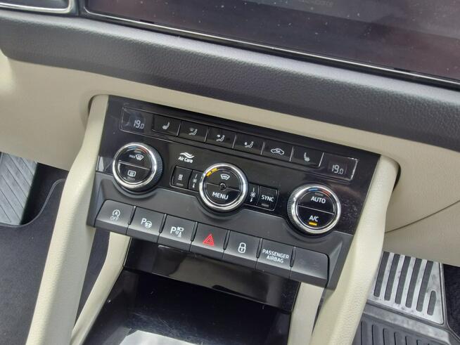 Škoda Karoq 2.0 TURBO BENZYNA 4X4 piękna wersja kamera 360 alcantara LED ACC PDC