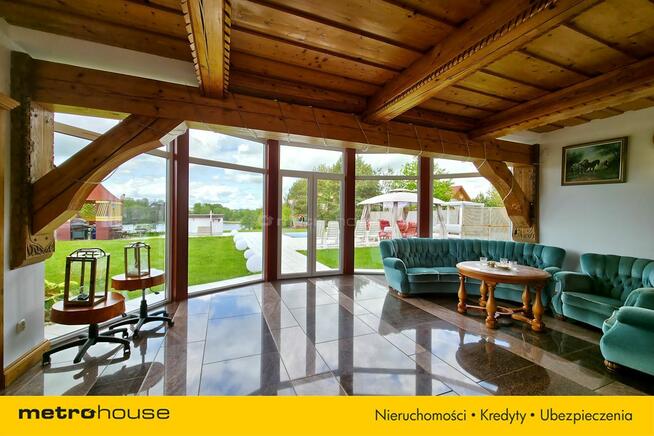 * Luksusowy dom z basenem nad jeziorem 1,11 ha *