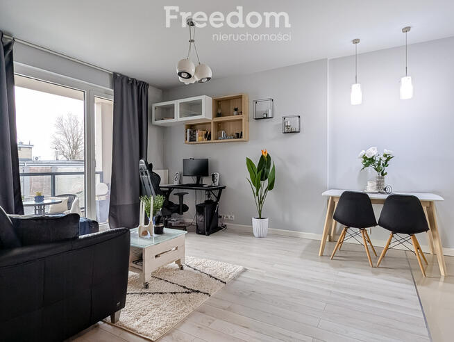 Doskonale skomunikowane nowoczesne mieszkanie