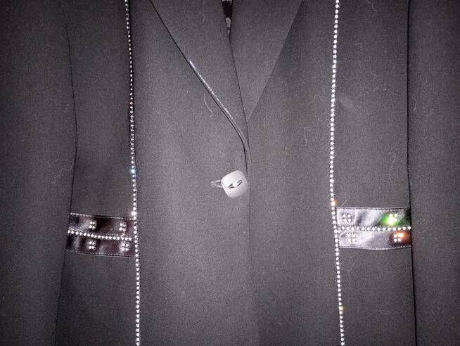 czarna marynarka z cyrkoniami rozmiar 38