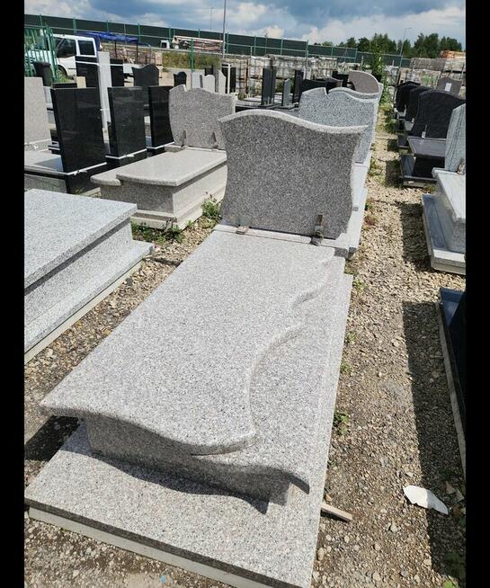 Nagrobek granitowy od 4500 zł śląsk i okolice