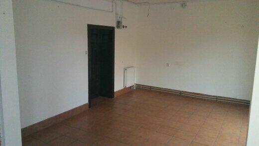 Lokal 40 m2 plus zaplecze