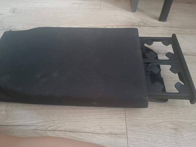 sprzedam podłokietnik tył na kubki bmw e91