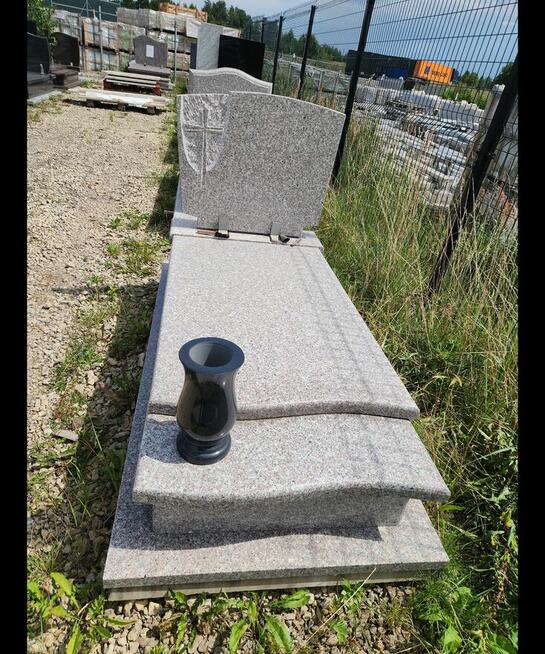 Nagrobek granitowy od 4500 zł śląsk i okolice