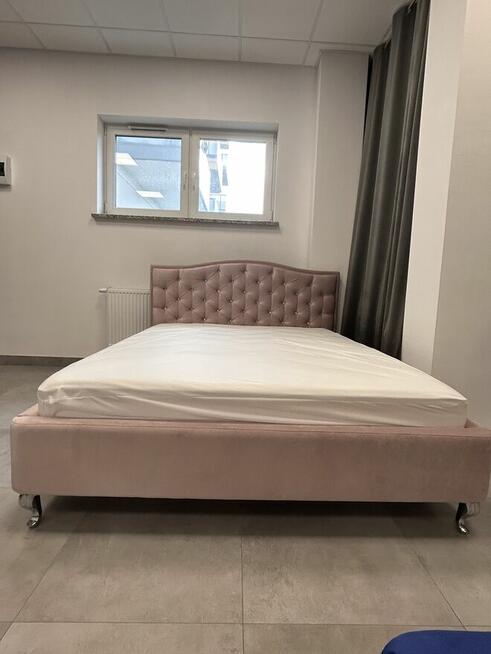 Łóżko 160x200 z pojemnikiem