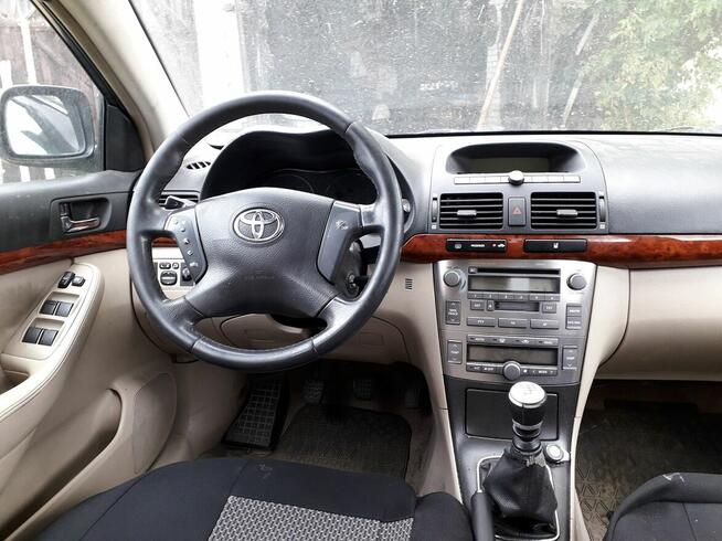 toyota avensis 2.2 d4d na czesci kolor 209