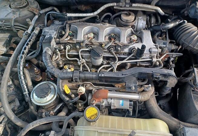 toyota avensis 2.2 d4d na czesci kolor 209