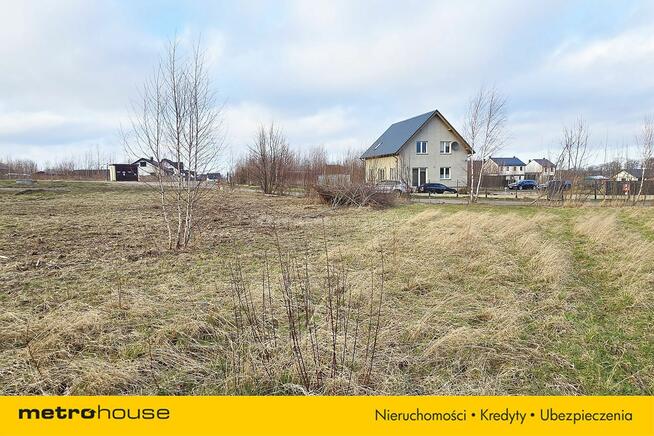 DZIAŁKA W STARZYŃSKIM DWORZE