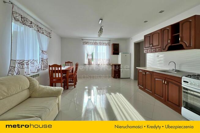 Dom na wsi w Rębisze-Kolonia, gm. Goworowo.