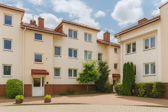 Szkoła PKP Taras 50 m² Garaż Zielona okolica