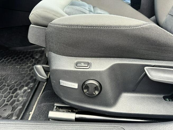 Volkswagen Golf Bezwypadkowy, LED, Masaż, Czujniki parkowania, Podgrzewane fotele