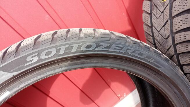 opony zimowe Pirelli Sottozero 3 235/35R20