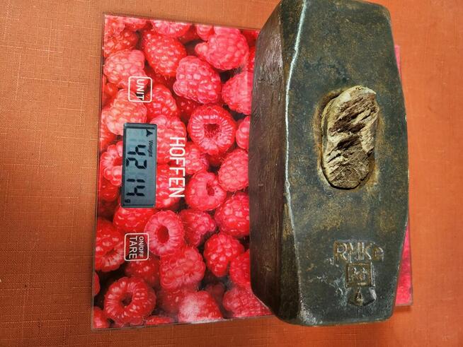 Stara głowica młota kowalskiego lata 70