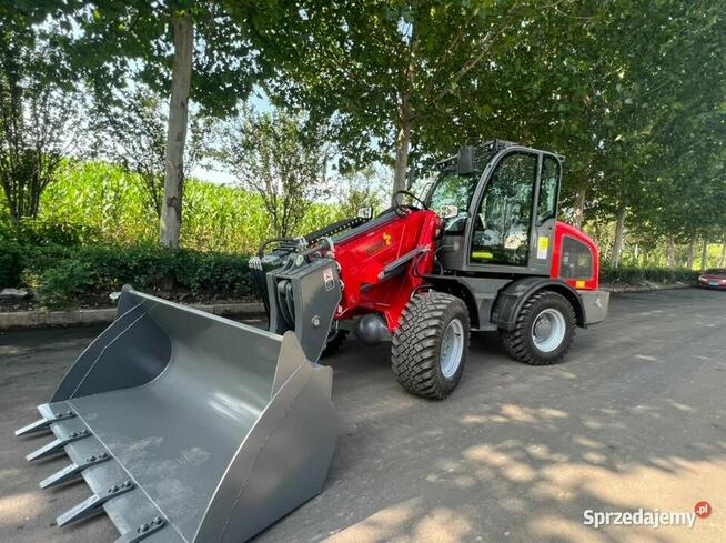 Ładowarka teleskopowa HORNET HMA818T udźwig 1800 kg