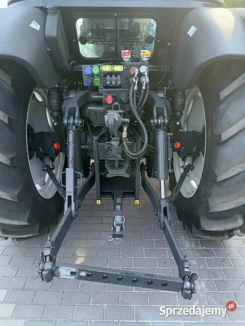 Ciągnik ArmaTrac 1104 Lux CRD5 – Stage 5 Powershift Boost