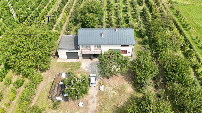 Na sprzedaż przestronny dom 280 m² na działce 0,9 ha – Świdno, gm. Mogielnica